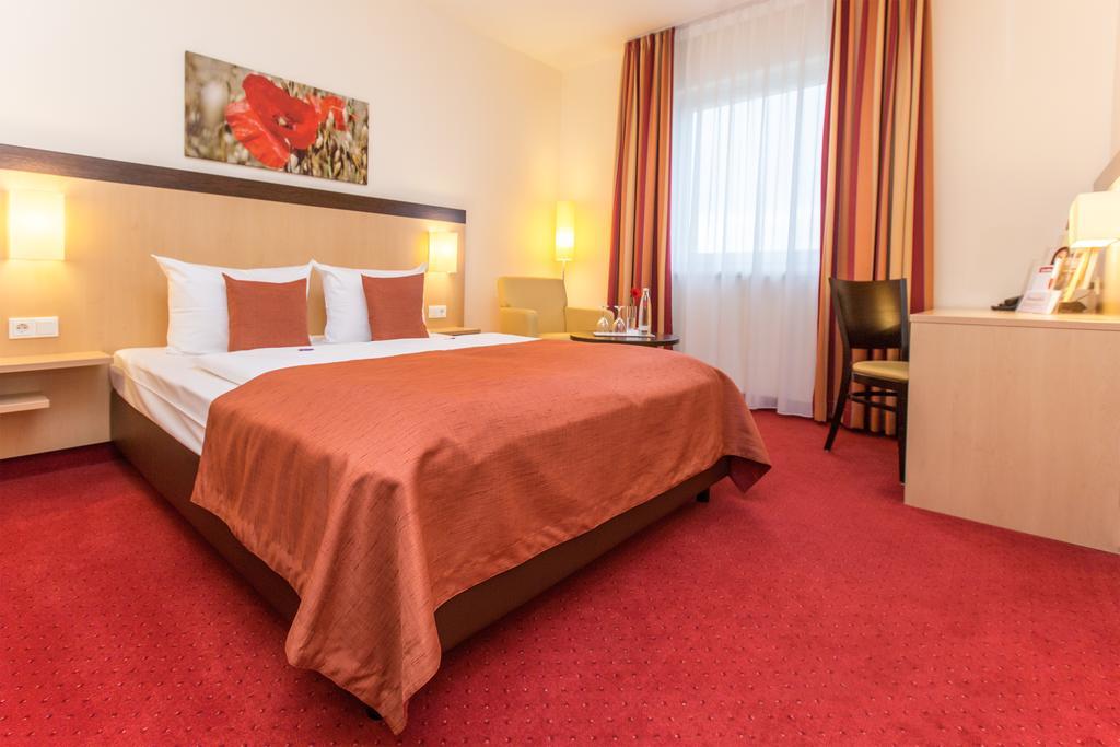 Montana-Hotel Ellwangen Ngoại thất bức ảnh